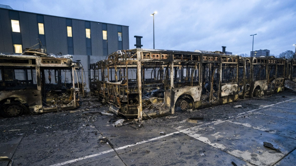 12 bussen uitgebrand bij busstalling Westraven | provincie Utrecht